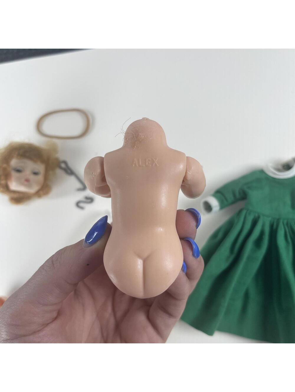 Vintage c1980 Madame Alexander Foreign Friends 8" “Ireland” Doll, for parts - Picture 4 of 8